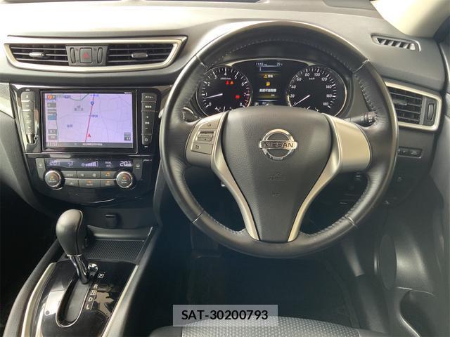 Nissan X-TRAIL 2015-04 8813018-14