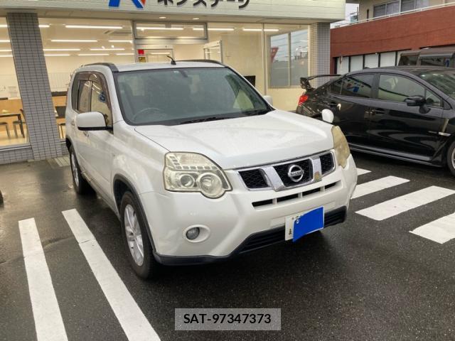 Nissan X-TRAIL 2011-06 8813341-0