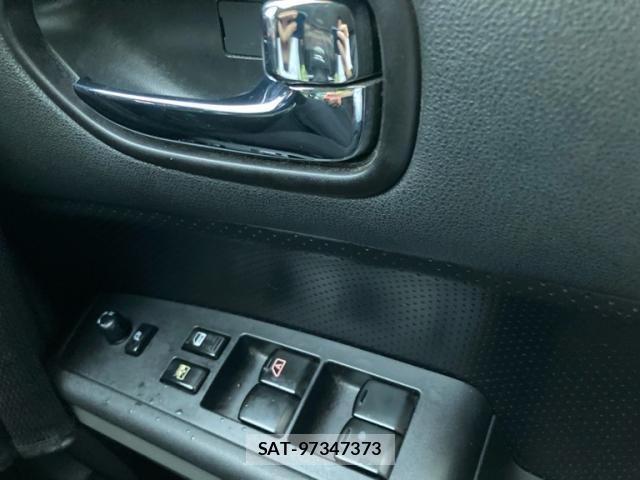 Nissan X-TRAIL 2011-06 8813341-11