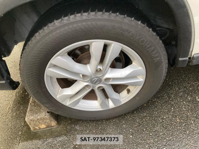 Nissan X-TRAIL 2011-06 8813341-12