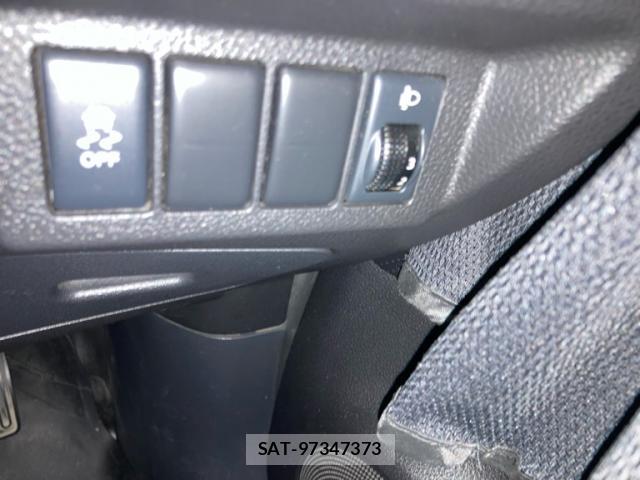 Nissan X-TRAIL 2011-06 8813341-14