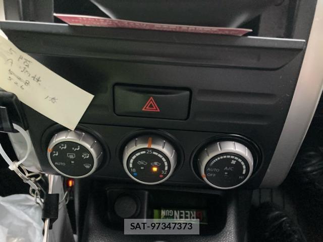 Nissan X-TRAIL 2011-06 8813341-15