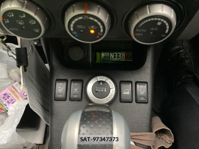 Nissan X-TRAIL 2011-06 8813341-16