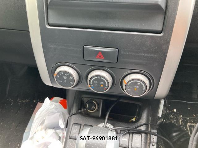 Nissan X-TRAIL 2012-08 8813545-11