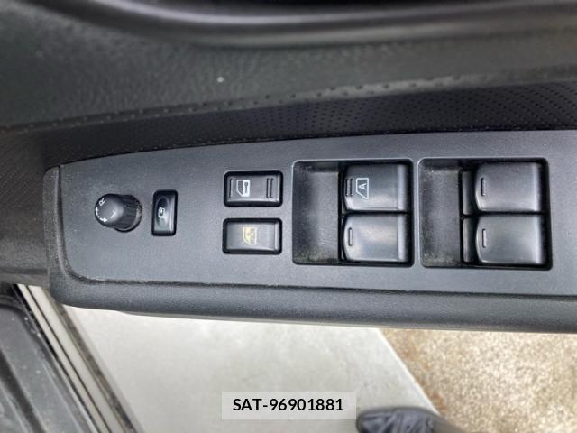 Nissan X-TRAIL 2012-08 8813545-5