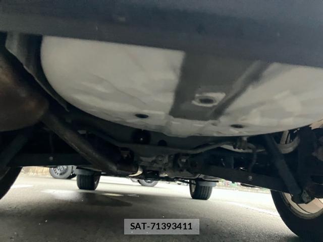 Nissan X-TRAIL 2012-07 8813555-6