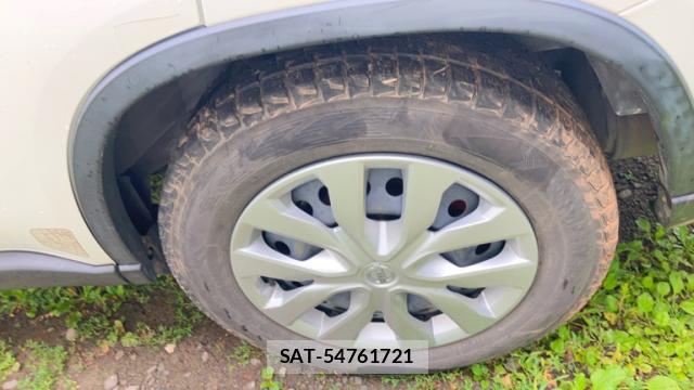 Nissan X-TRAIL 2012-09 8813558-11