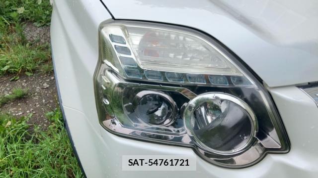Nissan X-TRAIL 2012-09 8813558-2