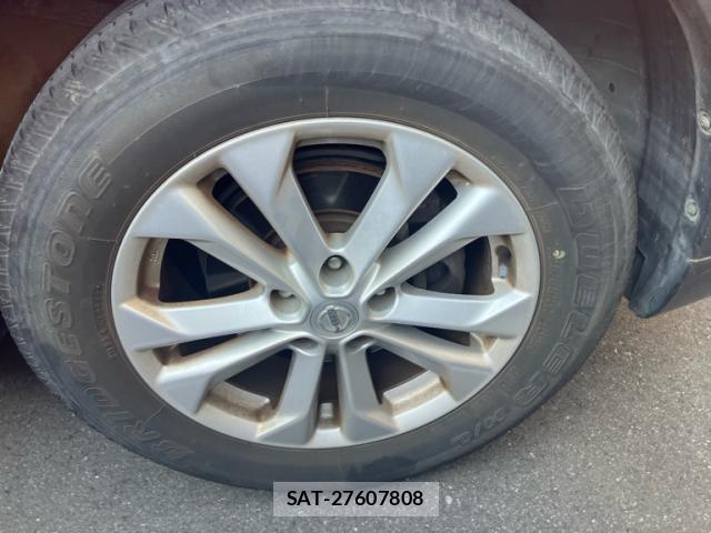 Nissan X-TRAIL 2014-12 8813619-11