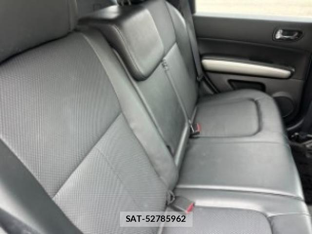 Nissan X-TRAIL 2012-08 8814151-15