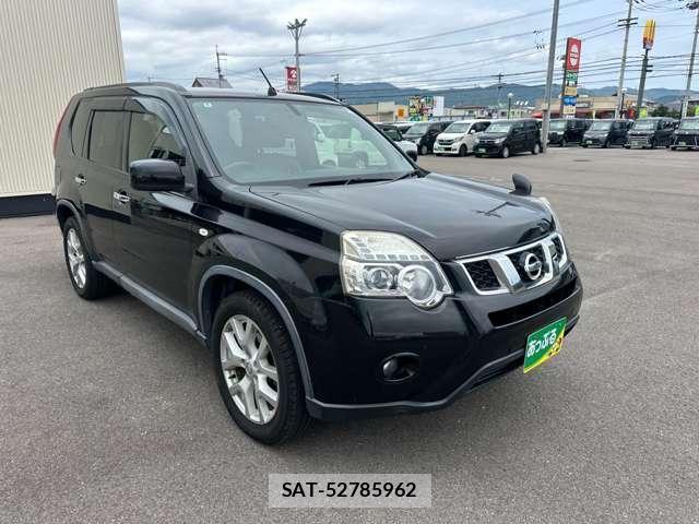 Nissan X-TRAIL 2012-08 8814151-2