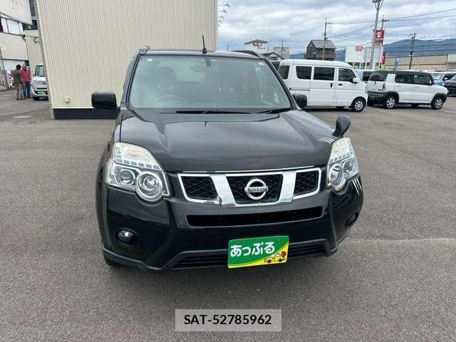Nissan X-TRAIL 2012-08 8814151-3