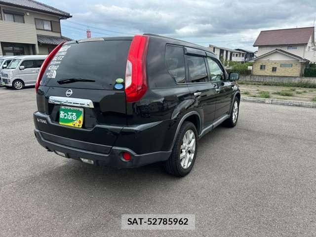 Nissan X-TRAIL 2012-08 8814151-5