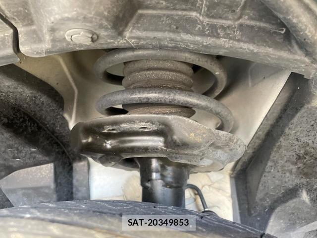Nissan X-TRAIL 2015-08 8814384-19