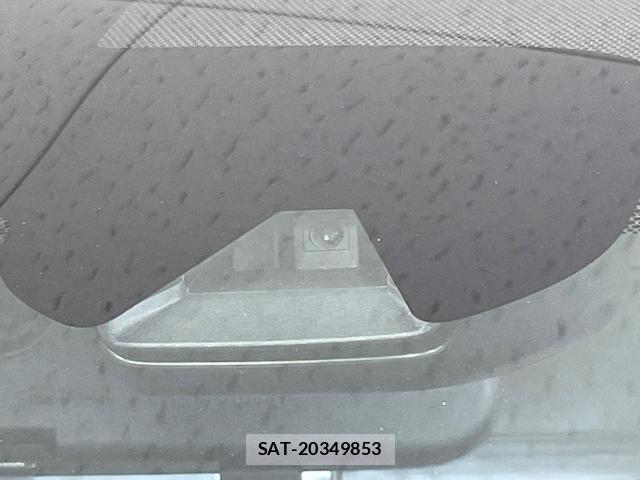 Nissan X-TRAIL 2015-08 8814384-4