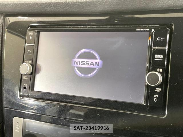 Nissan X-TRAIL 2018-02 8814454-2