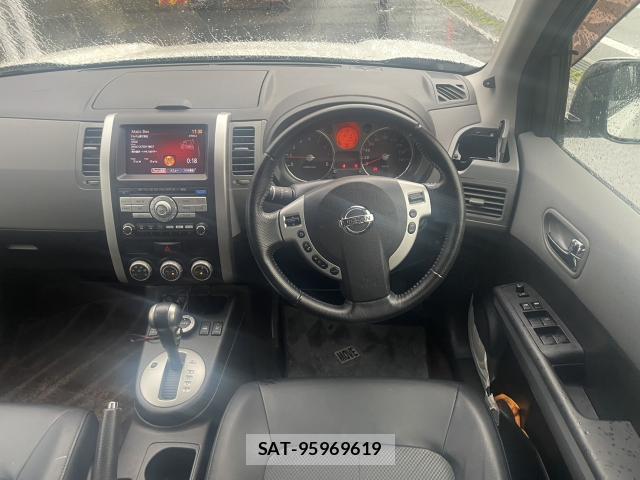 Nissan X-TRAIL 2009-07 8814565-1