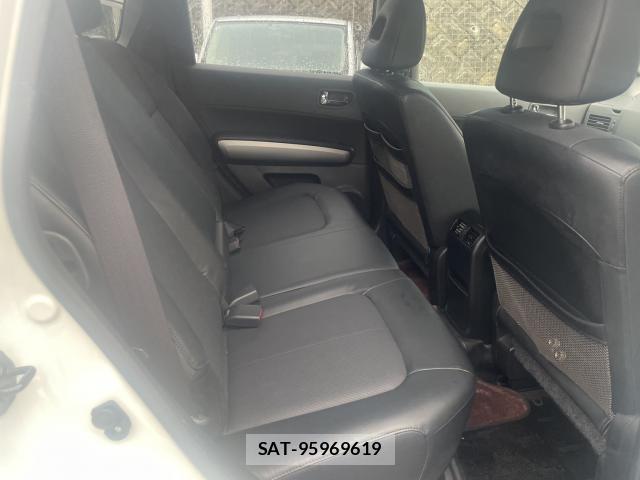 Nissan X-TRAIL 2009-07 8814565-19