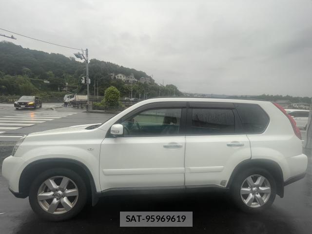 Nissan X-TRAIL 2009-07 8814565-6