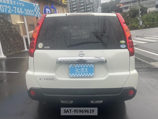 Nissan X-TRAIL 2009-07 8814565-8
