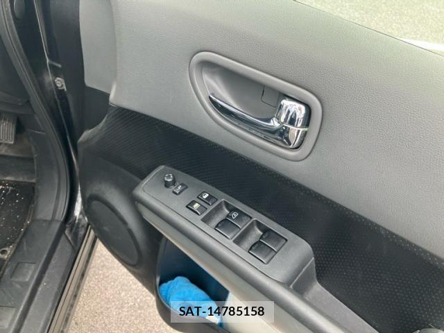 Nissan X-TRAIL 2007-11 8814574-15