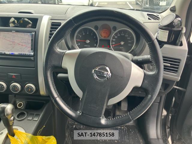 Nissan X-TRAIL 2007-11 8814574-17
