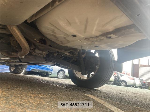 Nissan X-TRAIL 2013-09 8814601-12