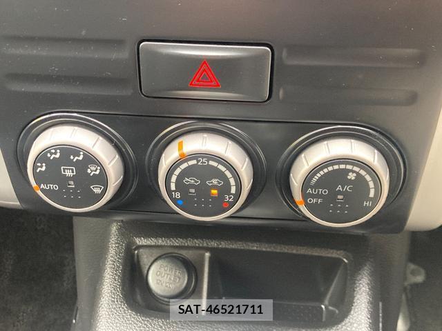 Nissan X-TRAIL 2013-09 8814601-15