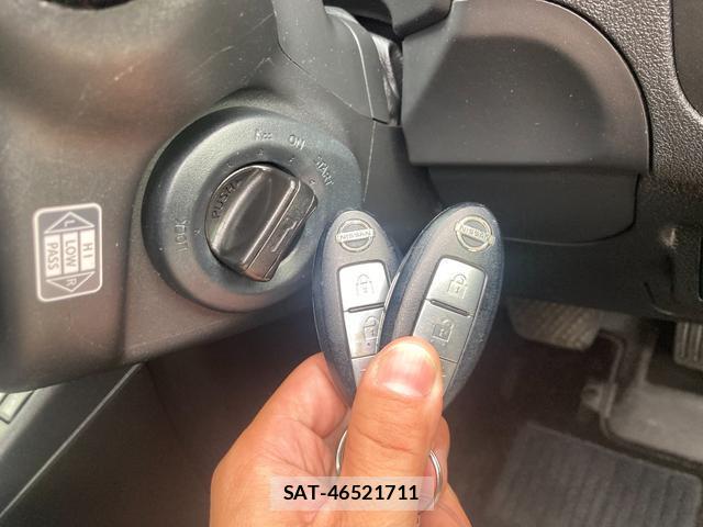 Nissan X-TRAIL 2013-09 8814601-6