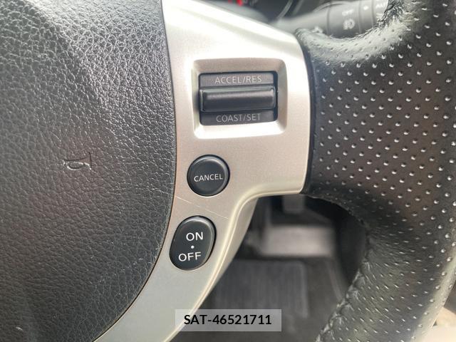 Nissan X-TRAIL 2013-09 8814601-9