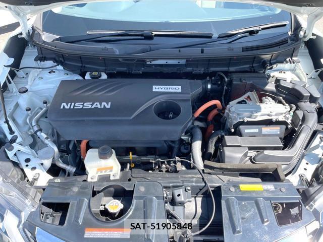 Nissan X-TRAIL 2018-05 8814638-18