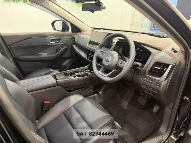 Nissan X-TRAIL 2025-03 8814657-3