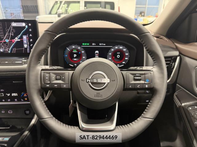 Nissan X-TRAIL 2025-03 8814657-4