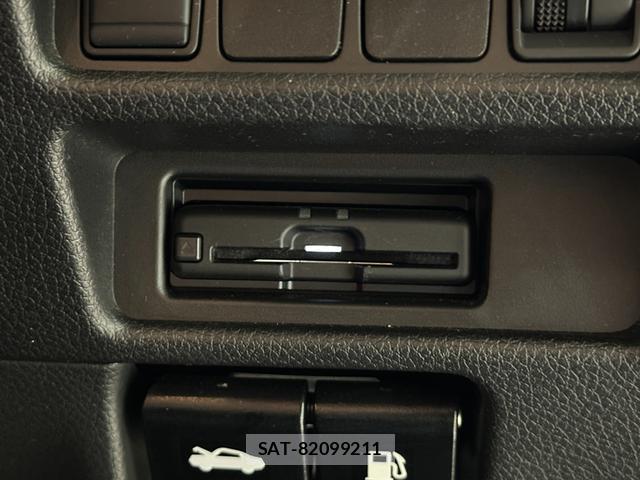 Nissan X-TRAIL 2021-06 8814921-3
