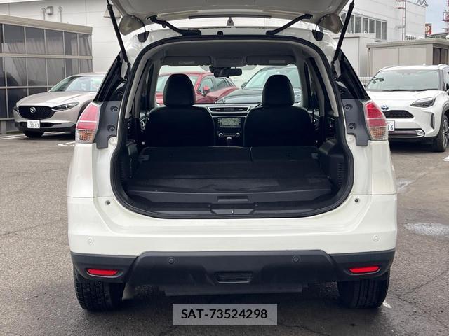 Nissan X-TRAIL 2017-01 8815016-9