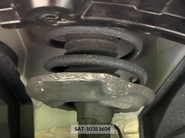 Nissan X-TRAIL 2015-09 8815018-17