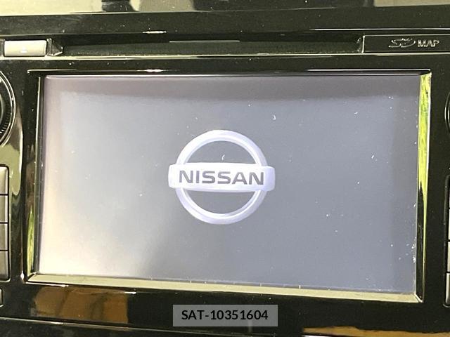 Nissan X-TRAIL 2015-09 8815018-2