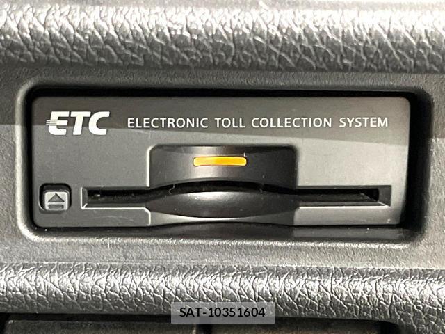 Nissan X-TRAIL 2015-09 8815018-4