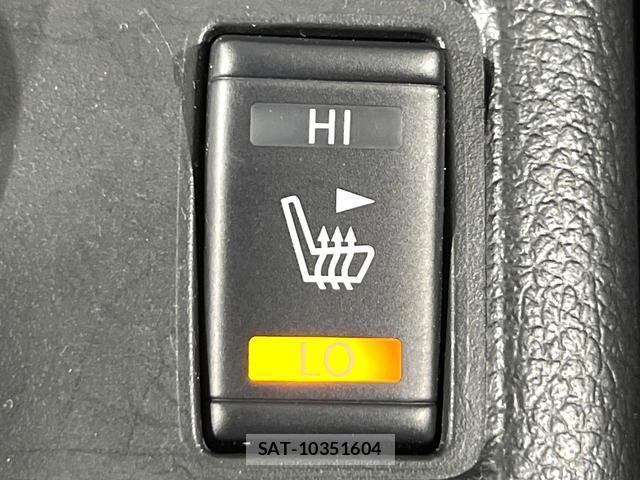 Nissan X-TRAIL 2015-09 8815018-5