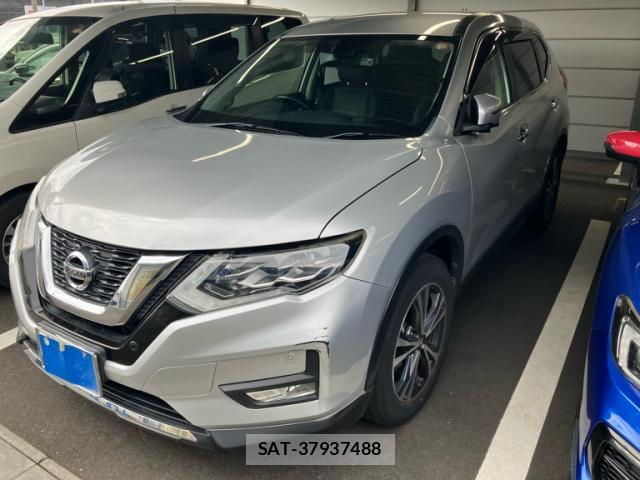 Nissan X-TRAIL 2018-07 8815141-1
