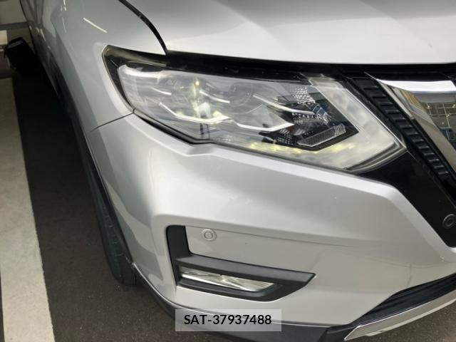 Nissan X-TRAIL 2018-07 8815141-11