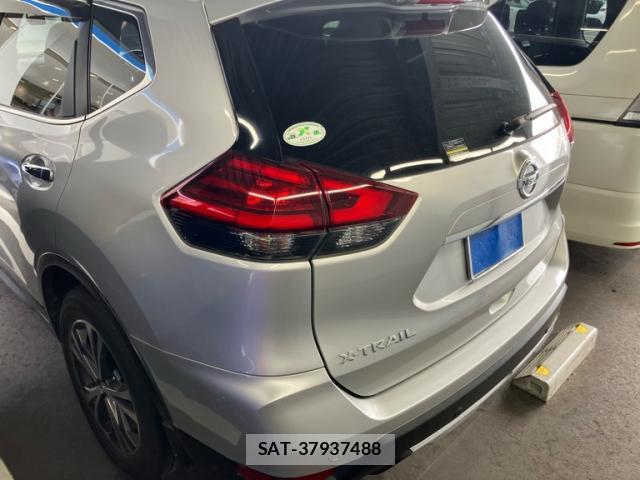 Nissan X-TRAIL 2018-07 8815141-4