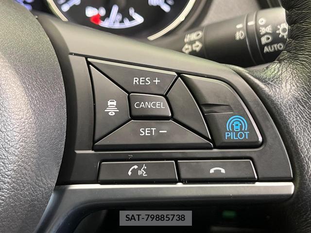 Nissan X-TRAIL 2018-03 8815178-4