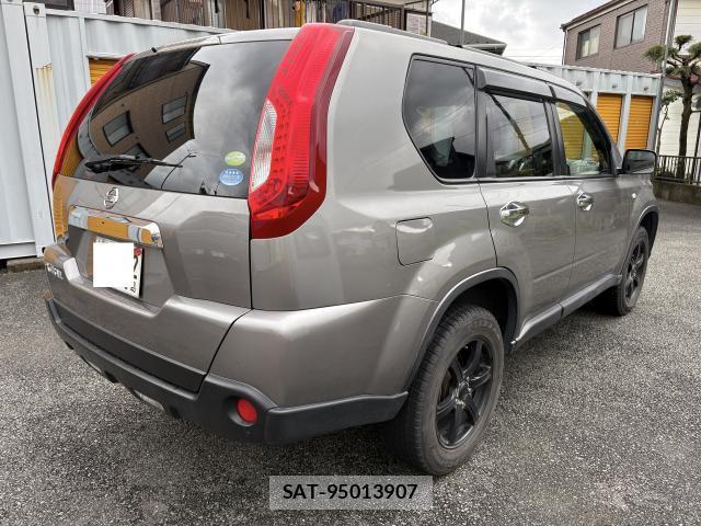 Nissan X-TRAIL 2013-11 8815434-11