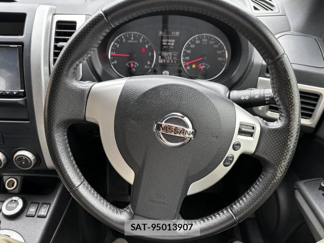 Nissan X-TRAIL 2013-11 8815434-17