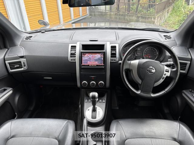Nissan X-TRAIL 2013-11 8815434-2