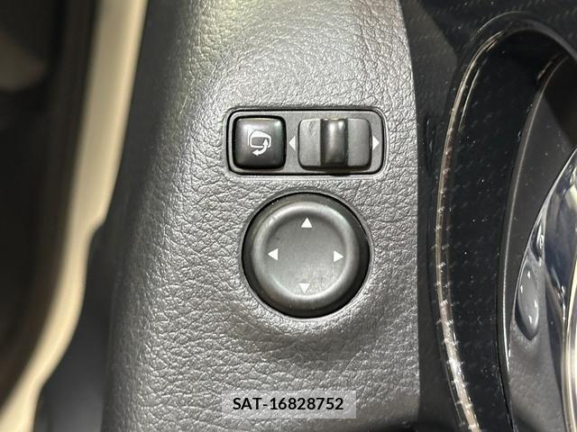 Nissan X-TRAIL 2019-07 8815726-11