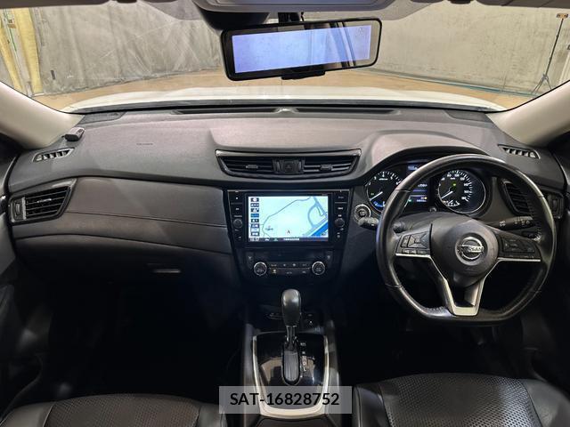 Nissan X-TRAIL 2019-07 8815726-6