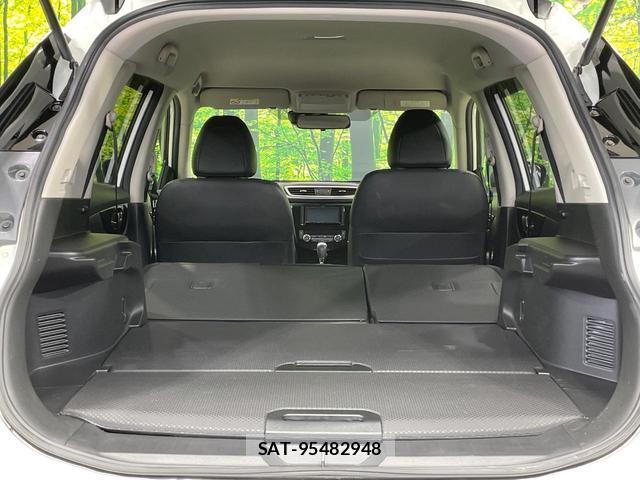 Nissan X-TRAIL 2017-01 8815889-9