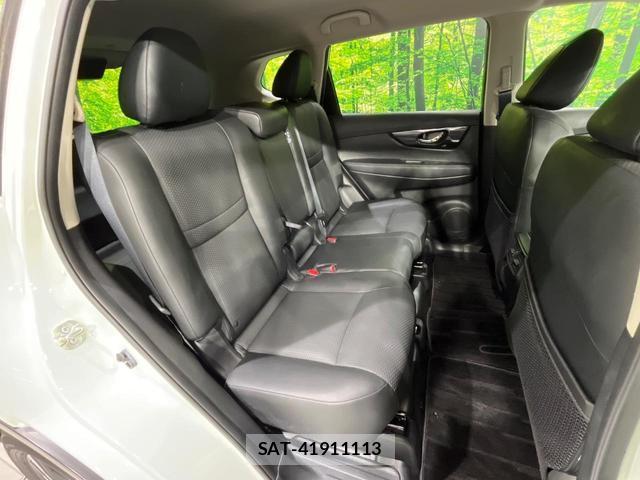 Nissan X-TRAIL 2019-09 8815948-9